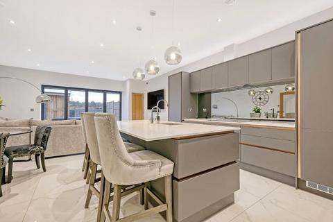 3 bedroom apartment for sale, Great Warley Street, Great Warley, CM13