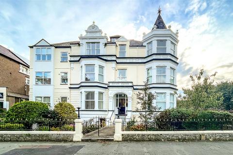 2 bedroom apartment for sale, Trinity Square, Llandudno, Conwy, LL30