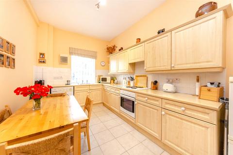 2 bedroom apartment for sale, Trinity Square, Llandudno, Conwy, LL30