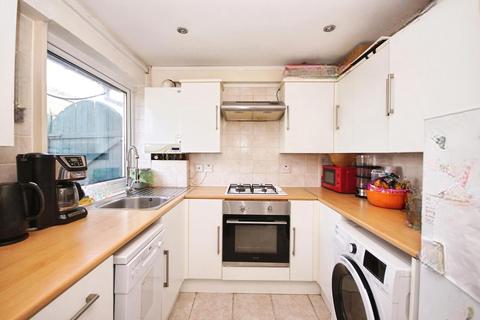 2 bedroom bungalow for sale, Stonelea, Dursley, Gloucestershire, GL11