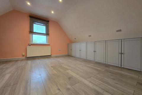 Studio to rent, Upper Tollington Park  N4