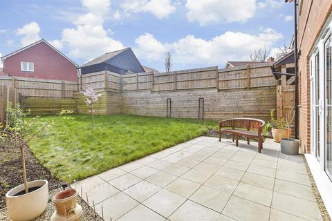 3 bedroom detached house for sale, Gala Close, Crowborough, East Sussex