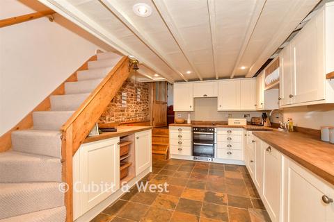 2 bedroom terraced house for sale, Lower Street, Pulborough, West Sussex