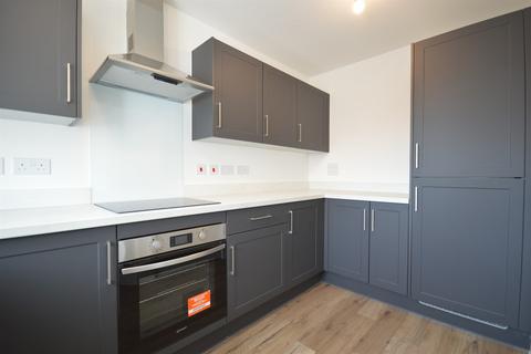 2 bedroom terraced house to rent, South Meadow, Saddlers Reach, Chichester, PO19