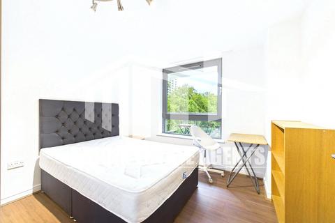 2 bedroom apartment to rent, Centenary  Plaza, Birmingham B1