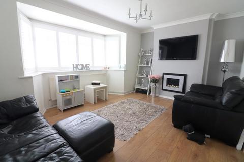 undefined, Luton LU4