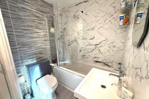 undefined, Dallow, Luton LU1