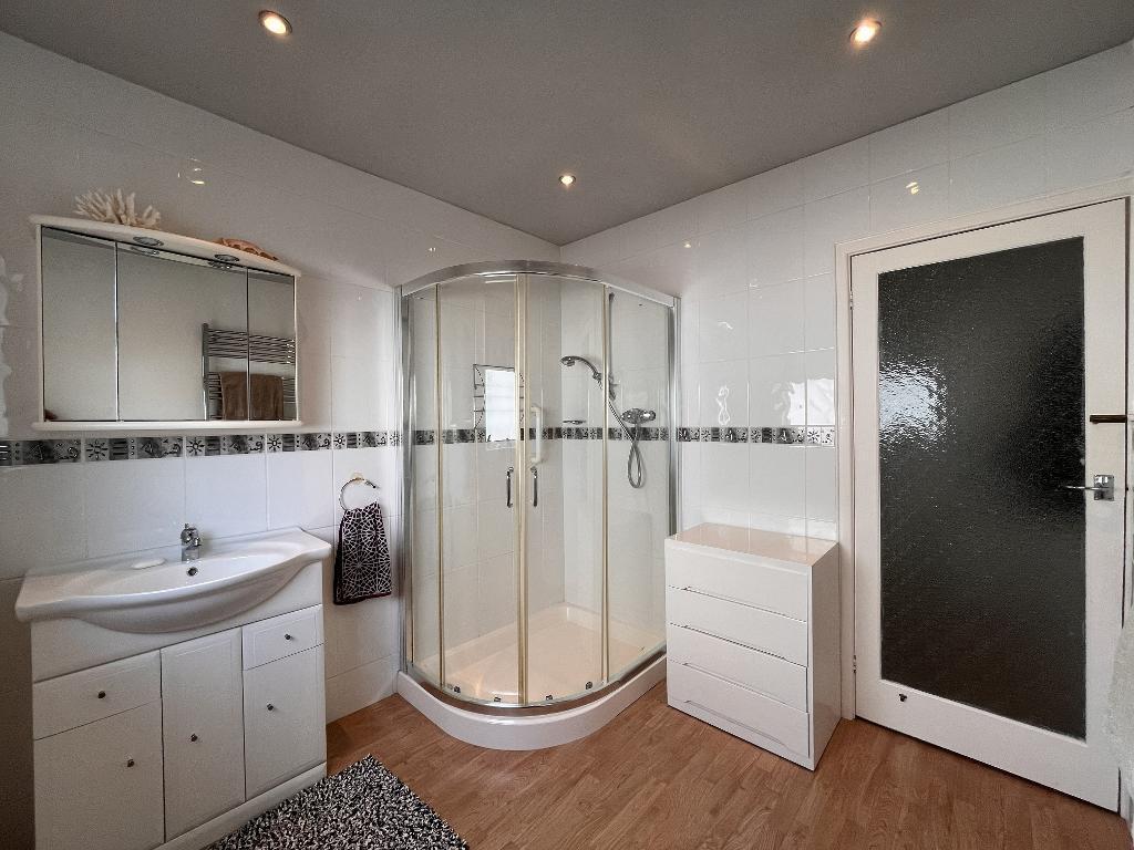 Shower Room/WC