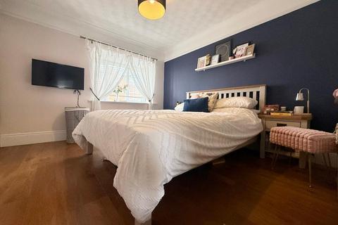 2 bedroom terraced house for sale, Claverley Green, Wigmore, Luton, Bedfordshire, LU2 8TA