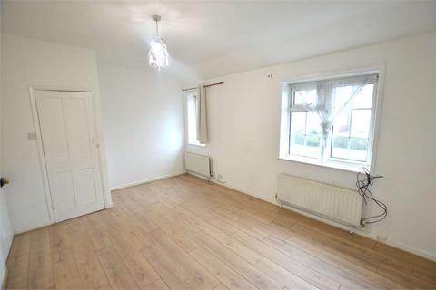 2 bedroom house to rent, BR1