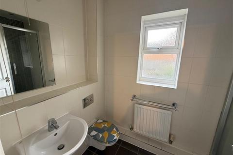 2 bedroom flat for sale, COMET HOUSE, Hayes