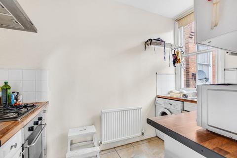 1 bedroom flat to rent, Walm Lane, London NW2