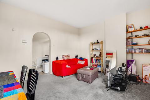 1 bedroom flat to rent, Walm Lane, London NW2