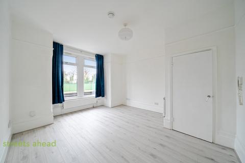 undefined, Sydenham Road, Croydon, CR0