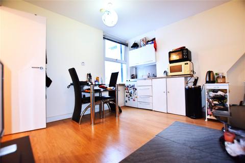 1 bedroom apartment to rent, London Road, London, SW16
