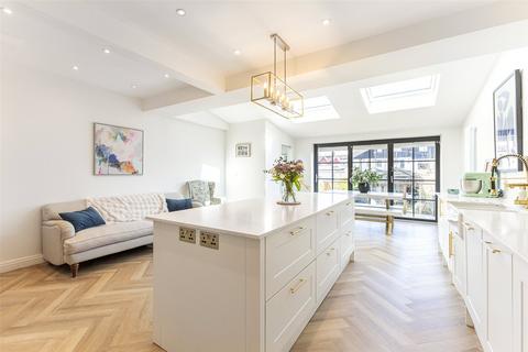 4 bedroom terraced house for sale, Rhigos Gardens, Cathays, Cardiff, CF24