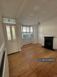 2 bedroom terraced house to rent, Goat Lane, Enfield, EN1