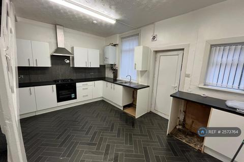 2 bedroom terraced house to rent, Woodgate St, Bolton, BL3