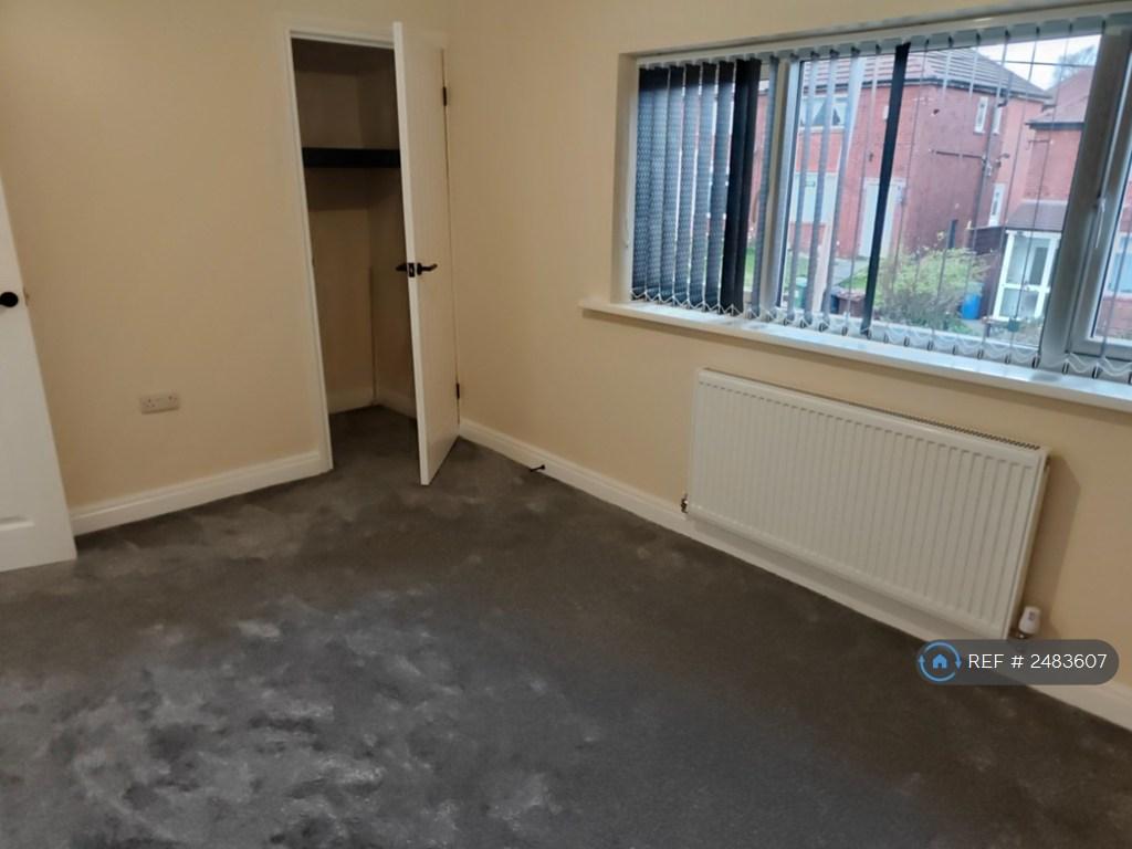 Large Bedroom
