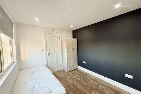 undefined, Northcote Avenue, Southall