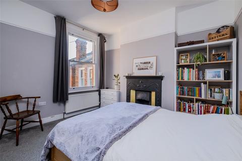 3 bedroom maisonette for sale, Harborough Road, London SW16