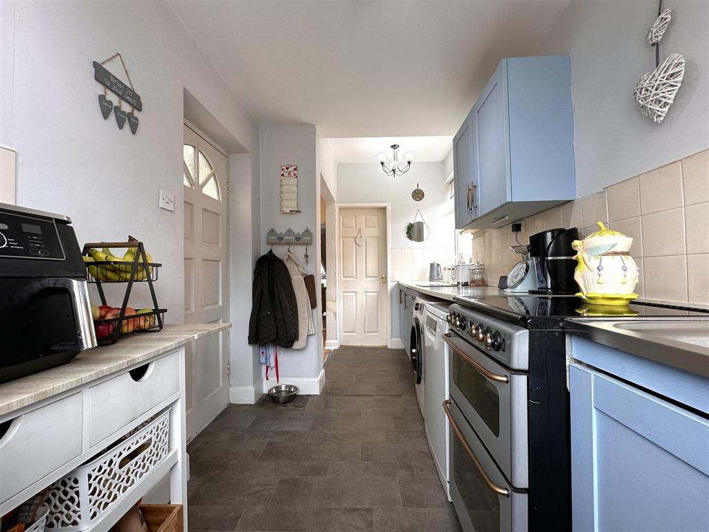 Kitchen Aspect Two 384