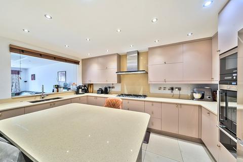 5 bedroom semi-detached house for sale, Moat Drive, Harrow, Middlesex