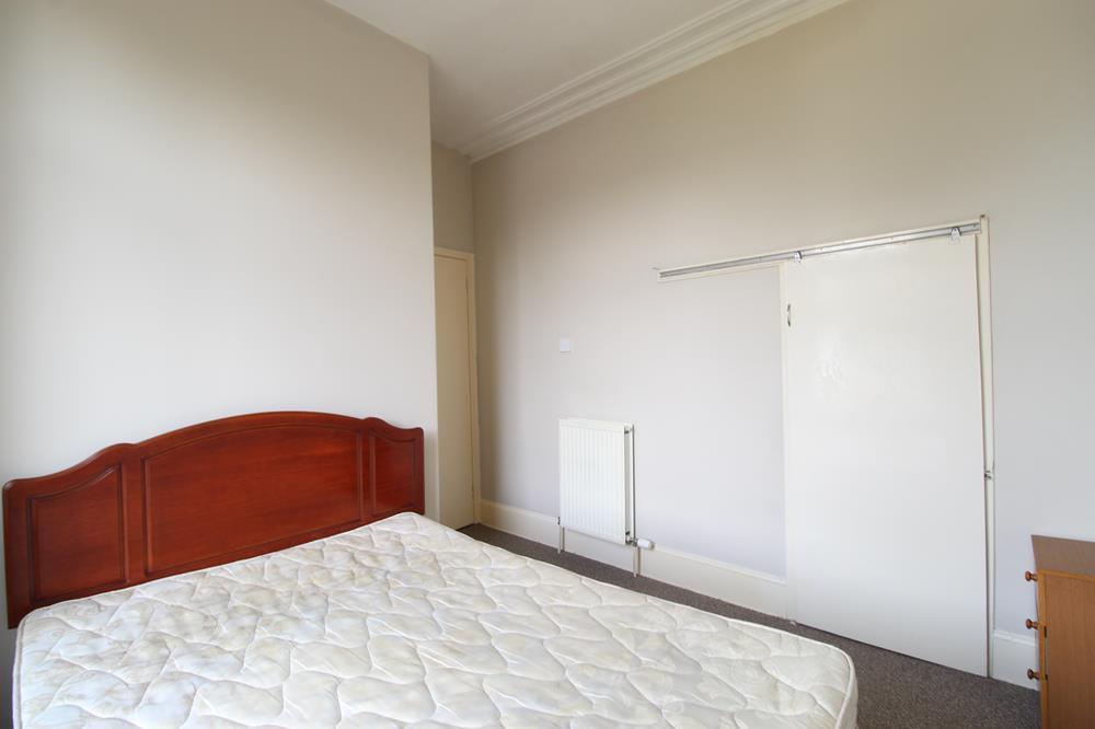 Bedroom 1 alt