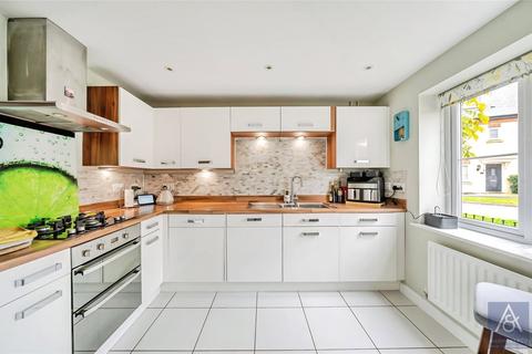 undefined, Threads Lane, Buckinghamshire MK18