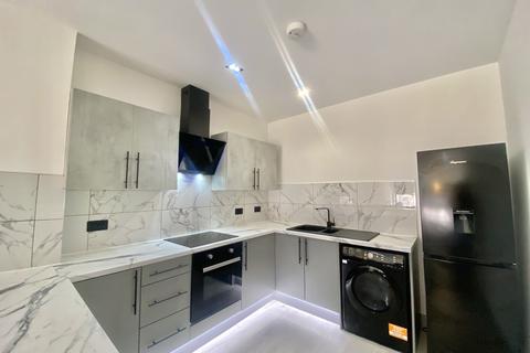 2 bedroom flat to rent, Claughton Street, St. Helens WA10