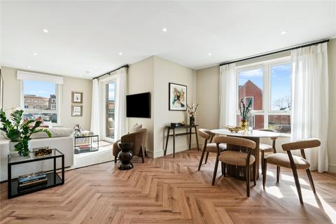 3 bedroom apartment for sale, London Square, SW17