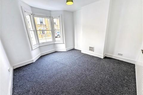 2 bedroom maisonette to rent, Ling Road, Canning Town