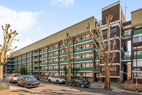St. Helena Road, London, SE16