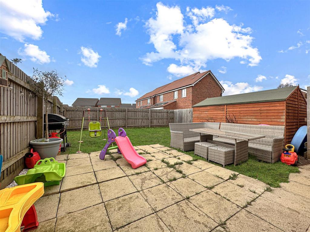 Generous Rear Garden 982