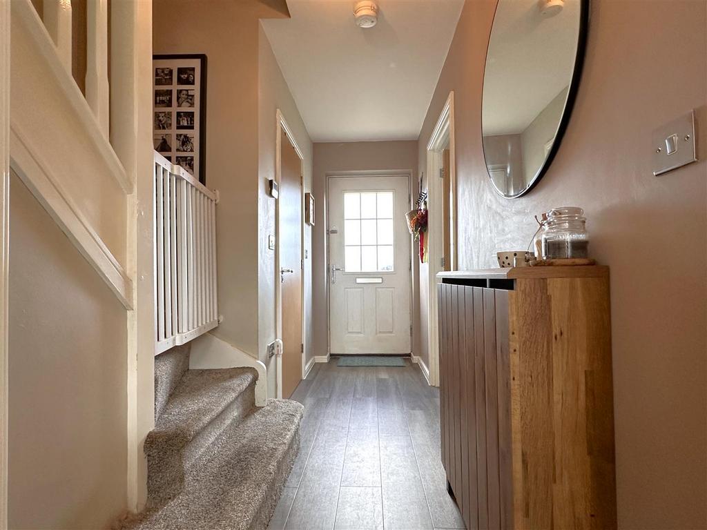 Entrance Hall 943