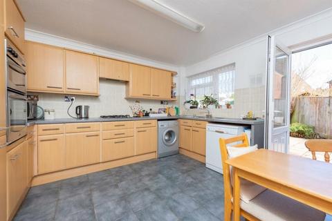 undefined, Kingsclere Road, Basingstoke
