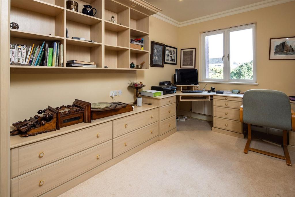 Bedroom 3/Office