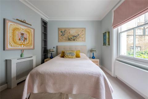 2 bedroom apartment for sale, Bullingham Mansions, Kensington Church Street, London, W8