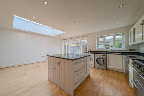 4 bedroom semi-detached house for sale, Courthope Villas, London