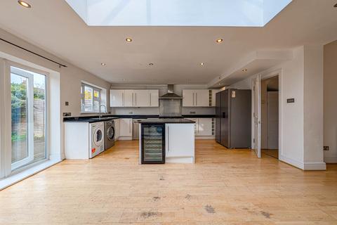 4 bedroom semi-detached house for sale, Courthope Villas, London