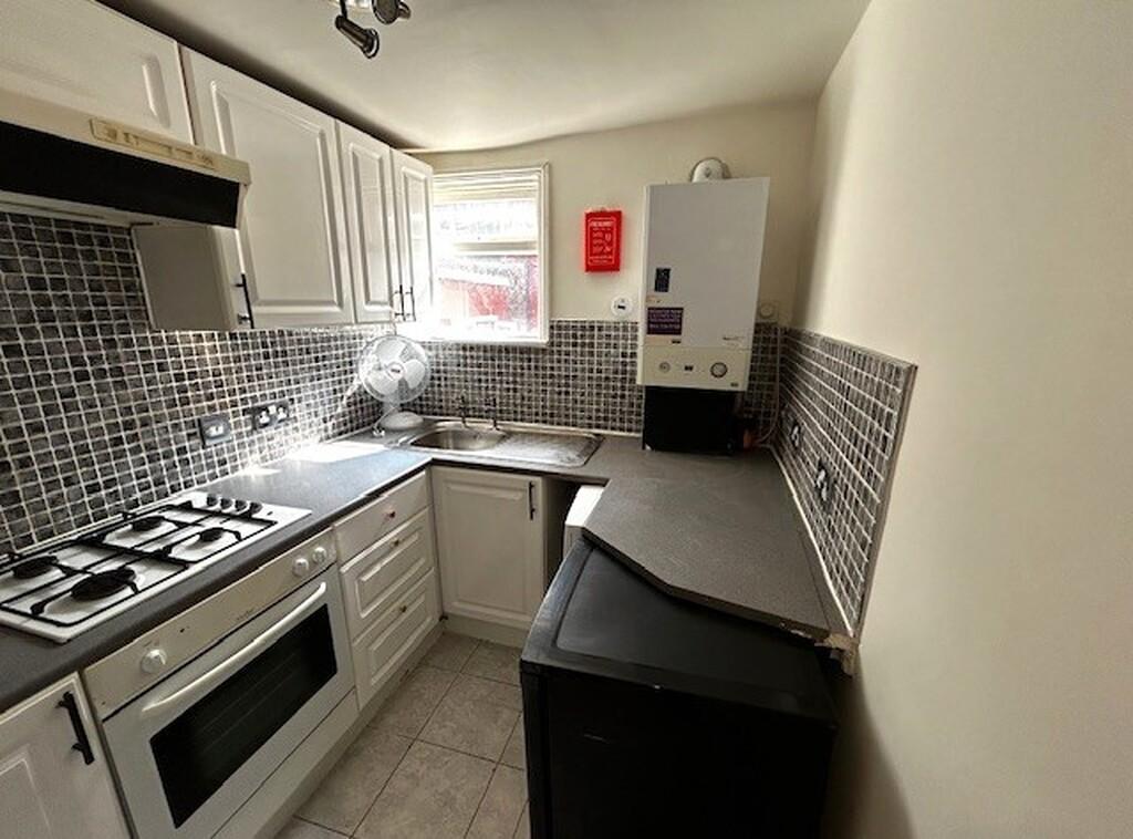 Kitchen (a).jpeg