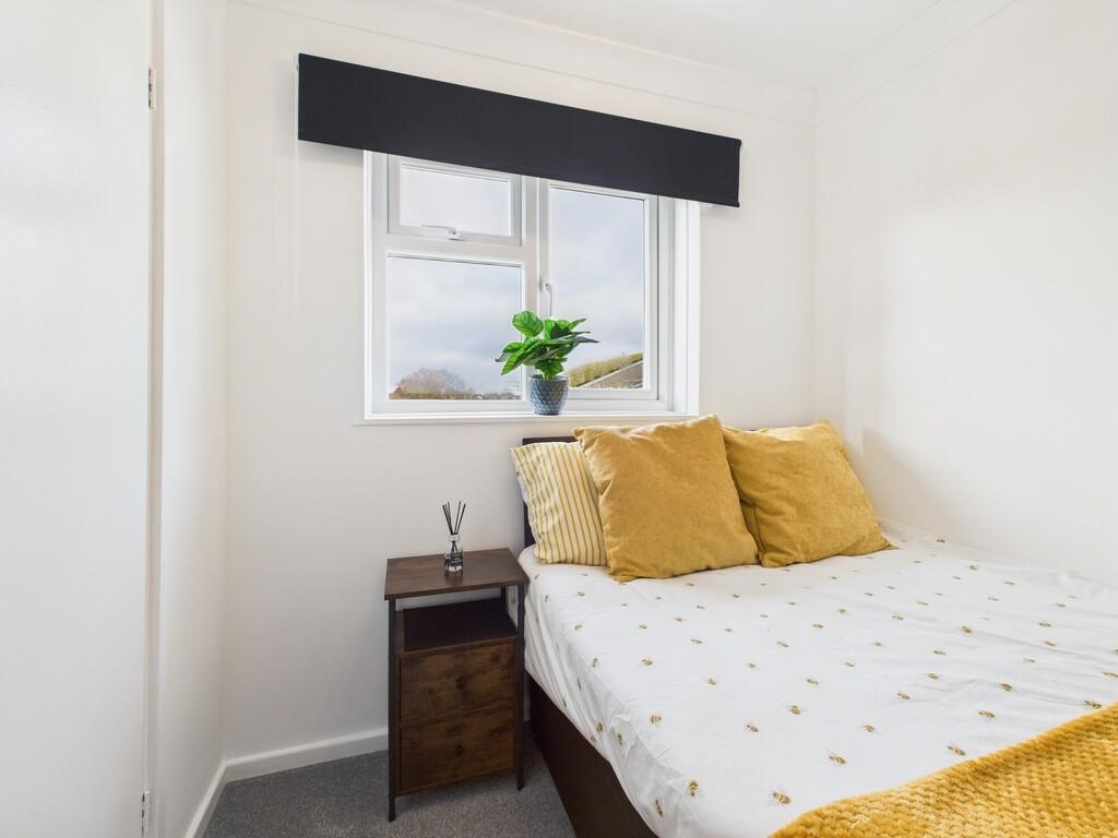 Room 2.jpg