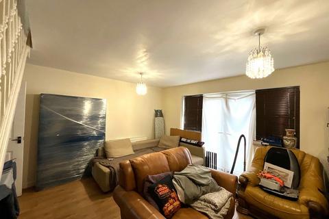 2 bedroom terraced house for sale, Gunhills Lane, Armthorpe, DN3