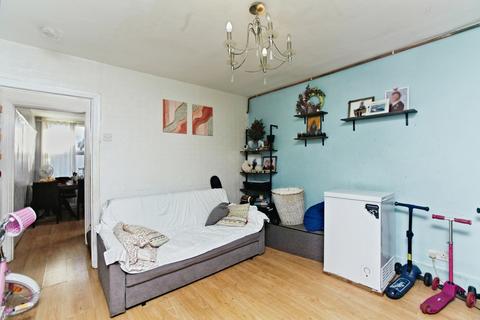 undefined, Holmesdale Road, Croydon, SE25