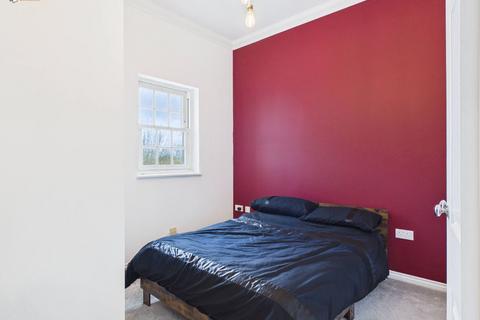 2 bedroom flat for sale, Coulsdon CR5