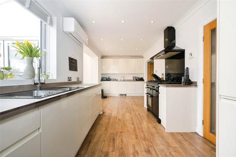 3 bedroom semi-detached house for sale, Elgar Road, Southampton, SO19
