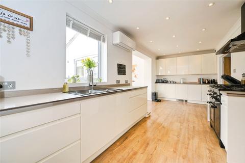 3 bedroom semi-detached house for sale, Elgar Road, Southampton, SO19