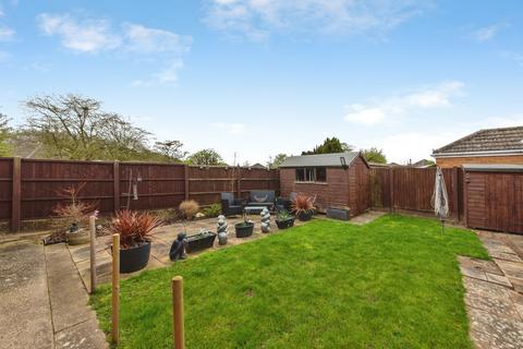 2 bedroom bungalow for sale, Gardenfield, Skellingthorpe, Lincoln, Lincolnshire, LN6