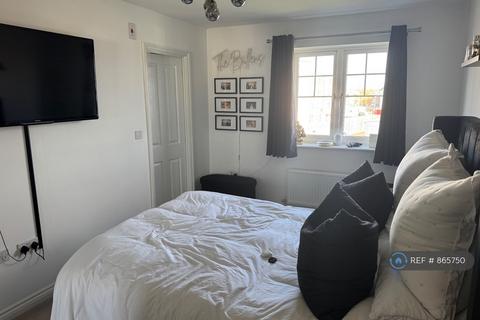 undefined, Berryfields, Aylesbury, HP18