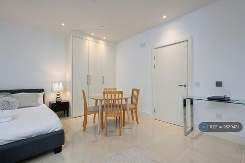undefined, Saint Vincent Place, Edinburgh, EH3